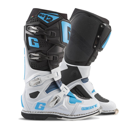 BOTAS GAERNE SG12 NEGRO/BLANCO/CAROLINA AZUL - procircuitcl