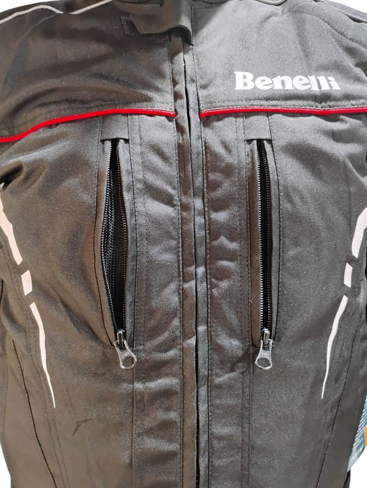 CHAQUETA BENELLI COPER - TEX NEGRO ROJO - procircuitcl
