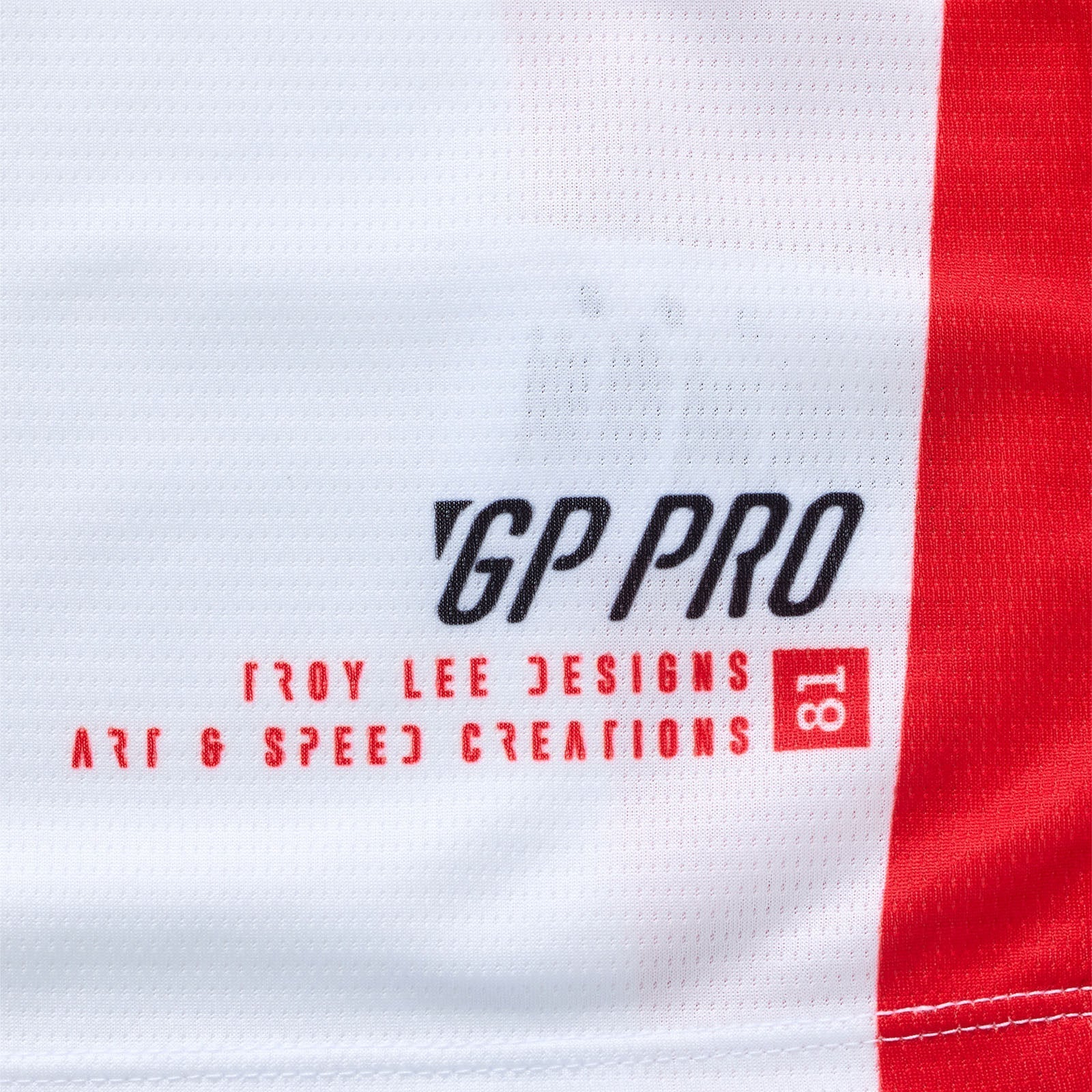 GP PRO POLERA FRAMES BLANCO/ROJO - procircuitcl